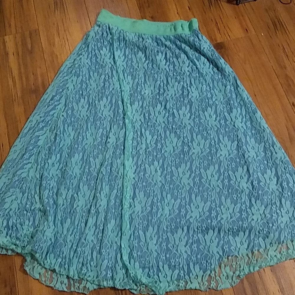 LuLaRoe Lucy Skirt